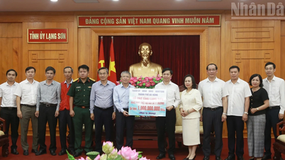 ร่วมใจช่วยเหลือชาวจังหวัดลางซอน ฝ่าวิกฤตน้ำท่วม