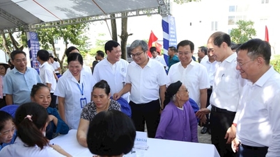 หนังสือพิมพ์ฮานอยมอย จัดเสวนาออนไลน์ “เพื่อความสุขของประชาชน”