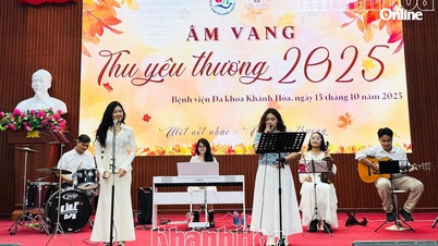 Khanh Hoa جنرل ہسپتال ہسپتال میں موسیقی لانے کے لیے ایک پروگرام کا اہتمام کرتا ہے۔