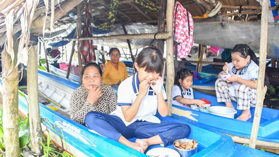 Vượt sóng nước đến trường