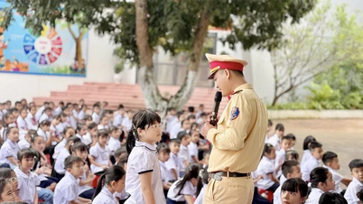 Propaganda dan peningkatan kesadaran akan peraturan lalu lintas bagi pelajar