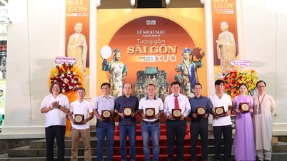 Special exhibition "Old Saigon ceramic statues - Art and heritage"