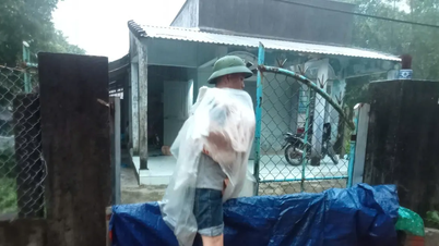 Flom fra Bach Ma og kraftig regn forårsaket lokal flom i Hue.