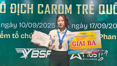 Mahasiswa Dokter Umum Universitas Duy Tan memenangkan hadiah ketiga di Piala Carom Nasional VBSF-Aplus 2025