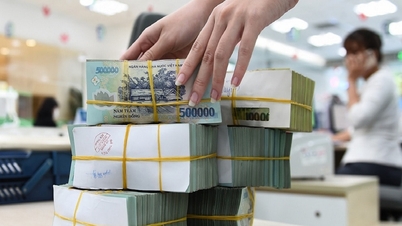Bank interest rates on October 16: Online interest rate increased by 0.3%, 6-month deposit reached 5.9%/year