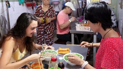 ハノイの屋台料理を魅力的な観光商品に変える方法を見つける