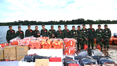 Wilayah Militer 4: Kendaraan dan peralatan pendukung untuk pekerjaan penyelamatan dan bantuan bagi Tentara Rakyat Laos