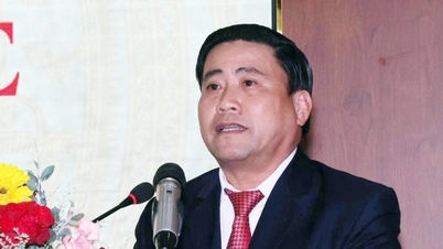 ラム・ドン氏がカインホア省人民評議会の議長に選出された。