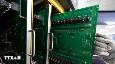 Menghubungkan perdagangan Vietnam-Singapura di bidang elektronik dan semikonduktor