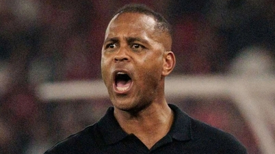 Südostasiatische Fans reagieren auf die Entlassung von Trainer Patrick Kluivert in Indonesien
