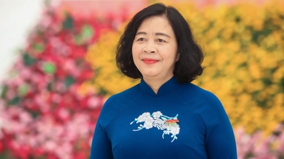 Frau Bui Thi Minh Hoai bekleidet weiterhin die Position der Sekretärin des Parteikomitees von Hanoi, Amtszeit 18.