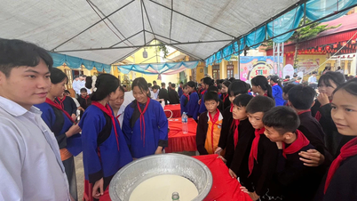 Model sekolah asrama untuk etnis minoritas membantu siswa dataran tinggi bersekolah