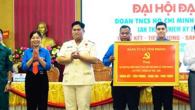 សមាជលើកទីមួយរបស់គណៈប្រតិភូសហភាពយុវជនកុម្មុយនិស្តហូជីមិញនៃឃុំ Vinh Phong និង Thanh Hung