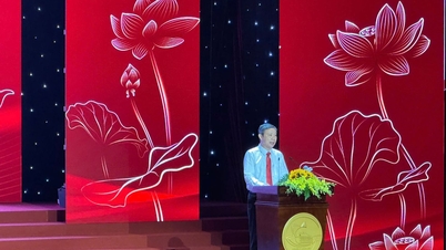 Kota Ho Chi Minh merangkum 50 tahun sastra dan seni