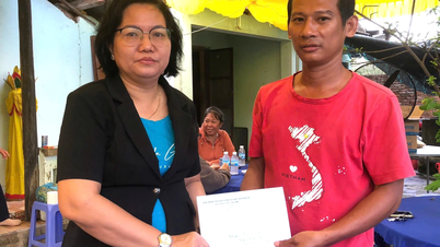 ឧបត្ថម្ភថវិកាចំនួន ៥លានដុង ដល់គ្រួសារកុមាររងគ្រោះលង់ទឹកស្លាប់