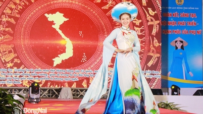 Nét đẹp lao động qua Hội thi Thời trang áo dài, áo bà ba