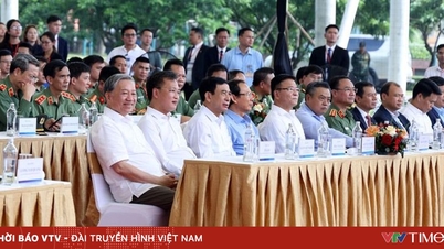 General Secretary To Lam attends the groundbreaking ceremony for the construction of the most modern stadium in Vietnam