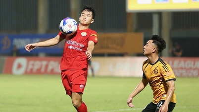 Hai tuyển thủ U23 Việt Nam tỏa sáng giúp PVF-CAND cầm chân Thanh Hóa