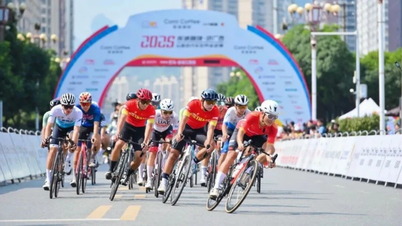 Các cua-rơ Việt Nam tham dự giải đua xe đạp Quảng Tây 2025