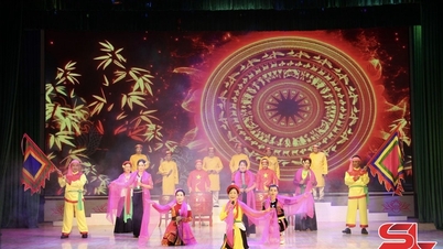 Program seni bertema "Nyanyian Lansia Vietnam"