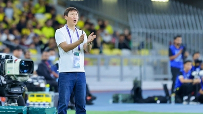 Vietnam Team: What can we see from Coach Kim Sang Sik's decision?