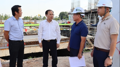 អនុរដ្ឋមន្ត្រីក្រសួងសំណង់ លោក Nguyen Van Sinh បានត្រួតពិនិត្យការអនុវត្តគម្រោងសាងសង់លំនៅដ្ឋានសង្គមនៅ Bac Ninh។