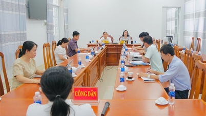 National Assembly Deputies of Ca Mau Province periodically receive citizens in September 2025