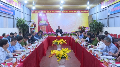 La delegación de trabajo del Comité Permanente del Comité del Partido Provincial de Lai Chau trabajó con el Comité Permanente del Comité del Partido de la comuna de Dao San.