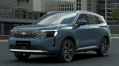 Ford Vietnam organisiert „30. Geburtstagsparty“, um Kunden zu danken