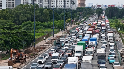 Ho Chi Minh City finds it difficult to build many bicycle lanes because of narrow sidewalks and traffic jams.