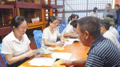 Procedures for changing the form and place of receiving pension and social insurance benefits