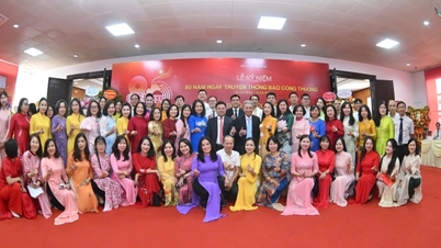 ទិដ្ឋភាពទូទៅនៃការប្រារព្ធខួបលើកទី 80 នៃទិវាប្រពៃណីរបស់កាសែតឧស្សាហកម្ម និងពាណិជ្ជកម្ម