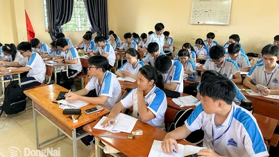 学年の初めに保護者に寄付を強制しないでください。