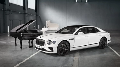 Flying Spur Speed - special luxury car from Bentley and Steinway & Sons