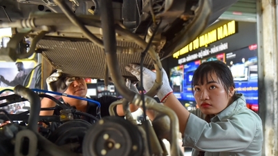 Studentin Trinh Thu Huong: Sie verwirklicht ihren Traum, Auto-„Doktorin“ zu werden