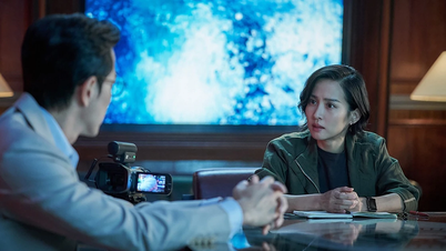 The female star of "Parasite" and the male star of "Glory" reunite in a new detective film