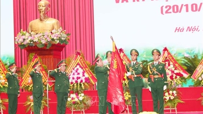 Báo Quân đội nhân dân đón nhận Huân chương Bảo vệ Tổ quốc hạng Ba