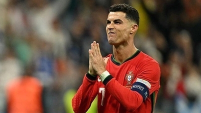 Mengapa C.Ronaldo tidak pernah nongkrong dan minum bersama teman satu timnya?