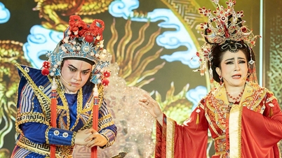 ຊົມ​ຄວາມ​ຝັນ​ຂອງ​ກະສັດ​ດອກ​ໄມ້, ຊີວິດ​ຂອງ​ນາງ​ລູ້, ຫວນ​ຄືນ​ເຖິງ ​ເຈີ່ນ​ຮຸຍ​ຈ່າງ