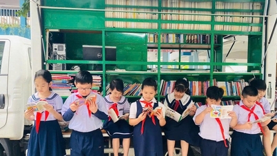 Đọc sách mọi lúc mọi nơi