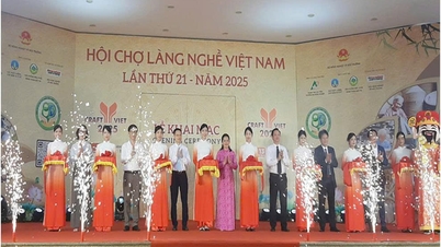 Vecka för marknadsföring och introduktion av OCOP-produkter och jordbruksspecialiteter från Lang Son-provinsen inom ramen för den 21:a Vietnam Craft Village Fair 2025