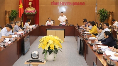 ประธานคณะกรรมการประชาชนจังหวัด นาย Phan Huy Ngoc กล่าวว่า หัวหน้าหน่วยงาน องค์กรปกครองส่วนท้องถิ่น ต้องมีจิตสำนึกแห่งความรับผิดชอบในการดำเนินงานด้านการจ่ายเงิน