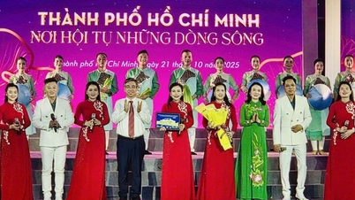 Penuh emosi dengan program penutupan "Hari Sastra dan Seni Kota Ho Chi Minh"