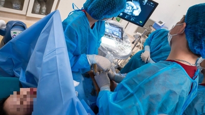 Γιατρός χρησιμοποίησε βελόνα ως κλωστή για να σώσει «άγγελο» με πλευριτική συλλογή στη μήτρα της μητέρας του