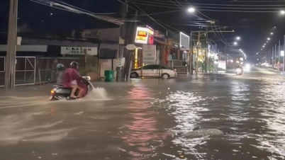 তান নিনহ ওয়ার্ডের নগুয়েন ভ্যান রোপ রাস্তায় স্থানীয় বন্যা: সমাধান খুঁজে বের করার জন্য জরিপ করা হবে