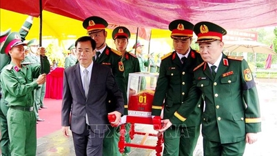 Gedenkgottesdienst und Beerdigung der sterblichen Überreste von 34 Märtyrern, die in Quang Tri ums Leben kamen