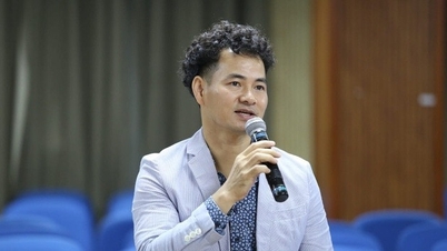 Director Xuan Bac emphasized civilized behavior in cyberspace.