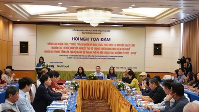 Promoting the intellectual resources of the capital's artists and writers