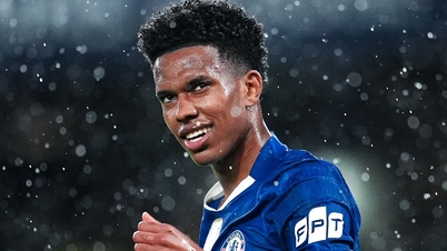 Estevao makes history, Chelsea wins big against Ajax