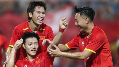 U22 Vietnam : Le sélectionneur Kim Sang Sik ne devrait pas finaliser la liste des joueurs pour les SEA Games 33 trop tôt